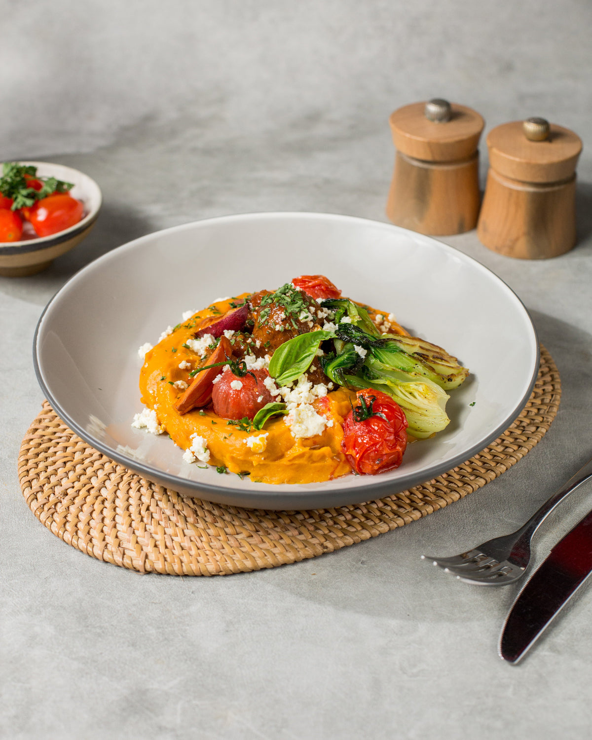 BEEF MEATBALLS & SWEET POTATO MASH — 43G PROTEIN